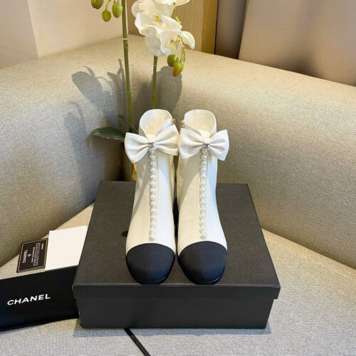High Quality Luxury Chanel Pearl Bow Boots alternate view