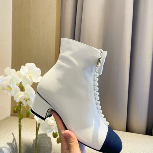 High Quality Luxury Chanel Pearl Bow Boots product detail