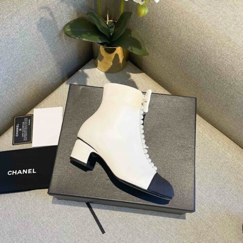 High Quality Luxury Chanel Pearl Bow Boots product detail