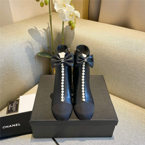 High Quality Luxury Chanel Pearl Bow Boots – Style 85926 alternate view