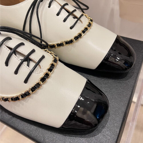 High Quality Luxury Chanel Chain Flat Shoes product detail