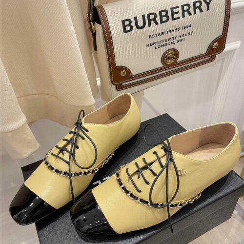 High Quality Luxury Chanel Chain Flat Shoes – Style 54214 product detail
