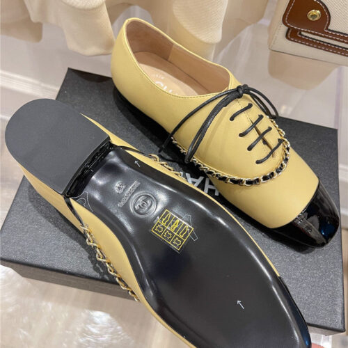 High Quality Luxury Chanel Chain Flat Shoes – Style 54214 product detail