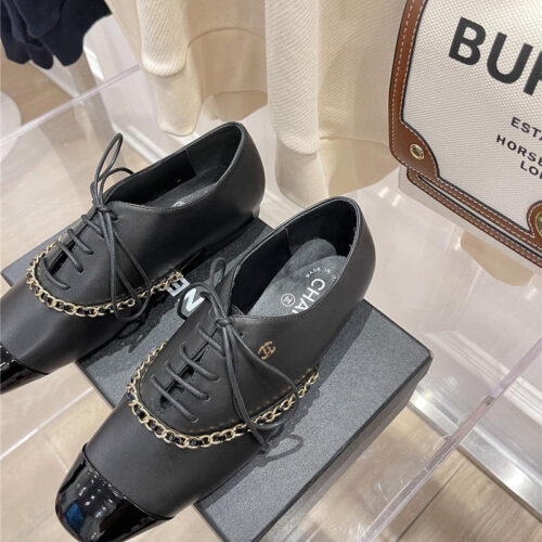 High Quality Luxury Chanel Chain Flat Shoes – Style 50822 product detail
