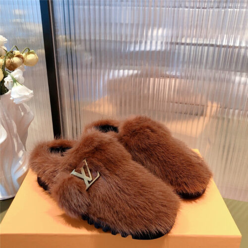 High Quality Luxury Louis Vuitton Mink Fur Slippers – Style 14371