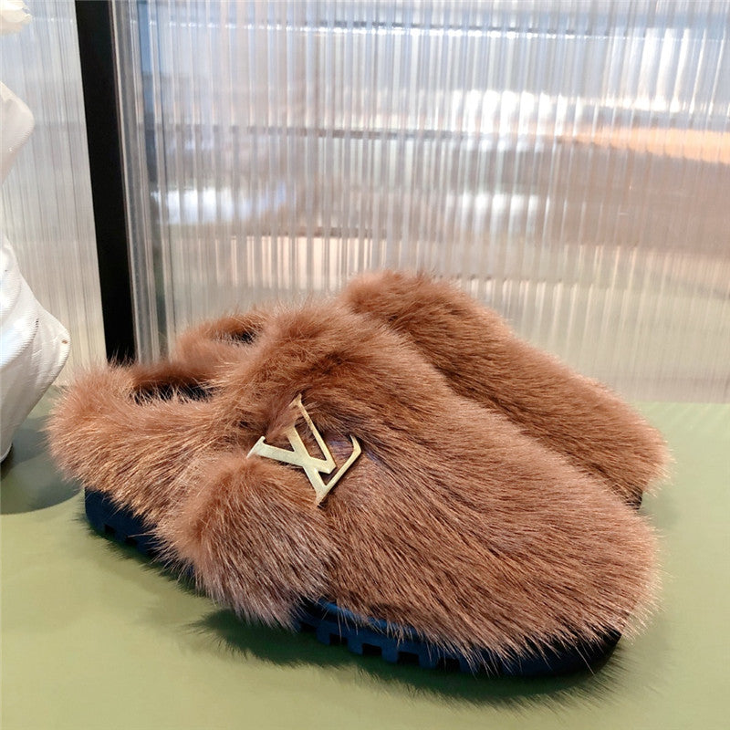 High Quality Luxury Louis Vuitton Mink Fur Slippers – Style 14371 product detail