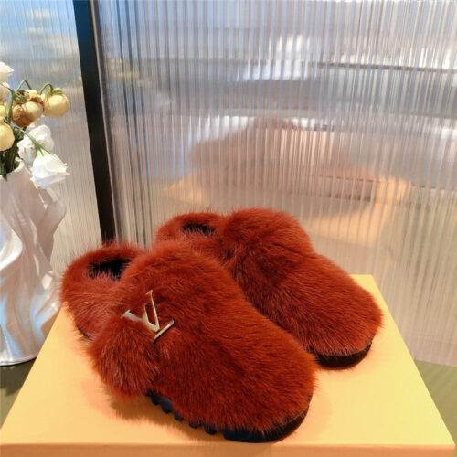 High Quality Luxury Louis Vuitton Mink Fur Slippers – Style 16067