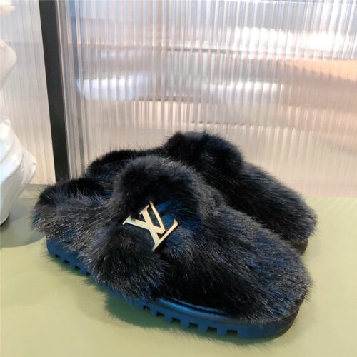 High Quality Luxury Louis Vuitton Mink Fur Slippers – Style 83299 product detail