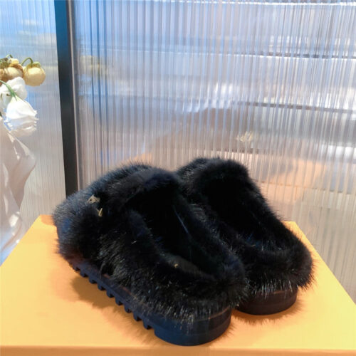 High Quality Luxury Louis Vuitton Mink Fur Slippers – Style 83299 product detail