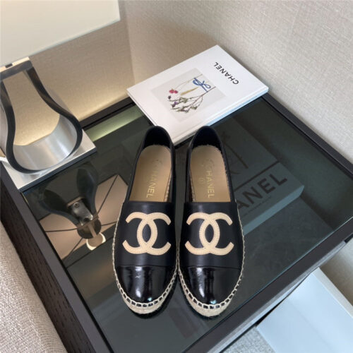 High Quality Luxury Casual Chanel Shoes Women alternate view