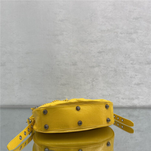 High Quality Luxury Balenciaga Le Cagole Leather Shoulder Bag Yellow product detail