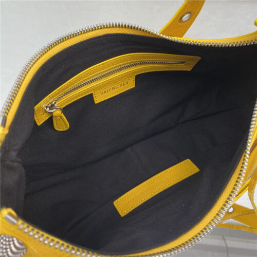 High Quality Luxury Balenciaga Le Cagole Leather Shoulder Bag Yellow product detail