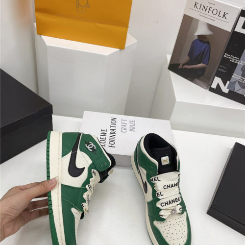 High Quality Luxury Chanel Nike High Top Sneakers – Style 19302 product detail