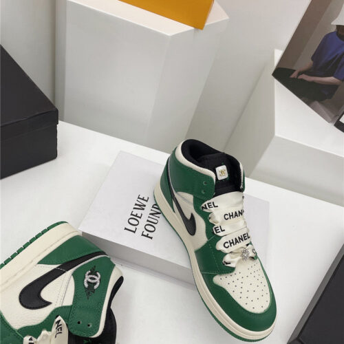 High Quality Luxury Chanel Nike High Top Sneakers – Style 19302 product detail