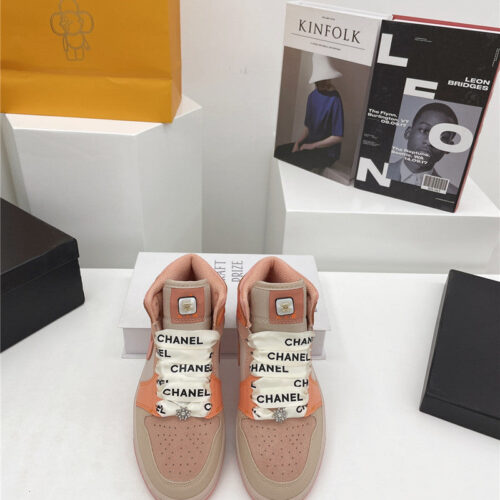 High Quality Luxury Chanel Nike High Top Sneakers – Style 81446 alternate view