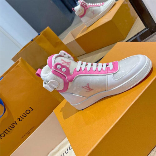 High Quality Luxury Louis Vuitton Squad Sneaker Boot product detail