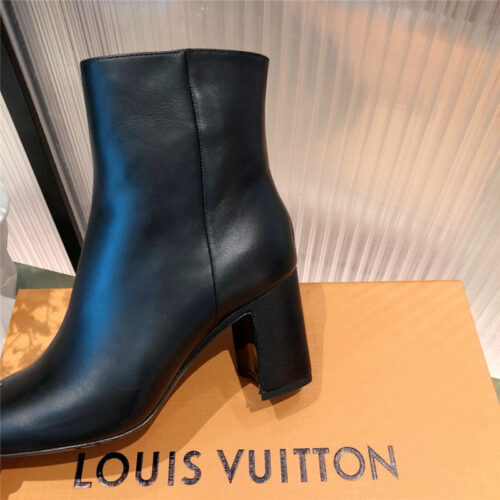 High Quality Luxury Louis Vuitton Boots Womens – Style 96835 product detail