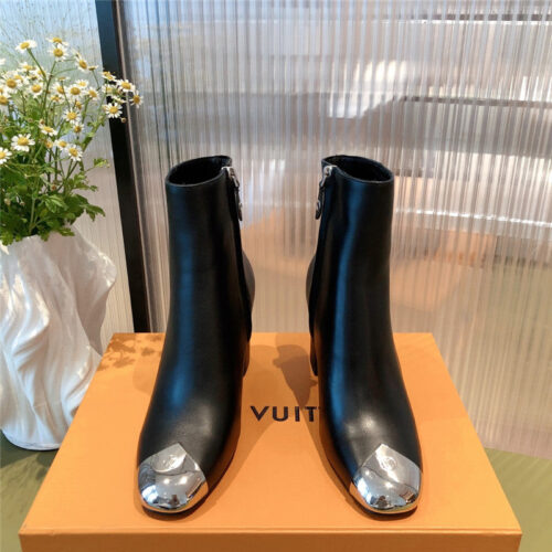 High Quality Luxury Louis Vuitton Boots Womens – Style 96835 product detail