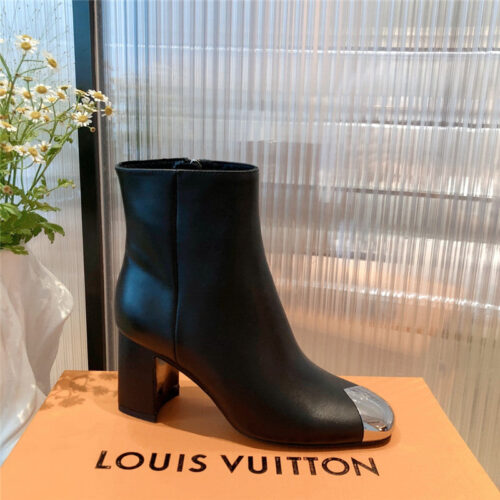 High Quality Luxury Louis Vuitton Boots Womens – Style 96835 product detail