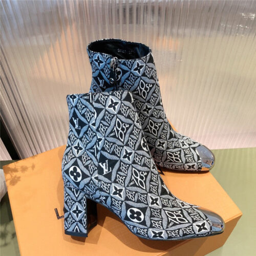 High Quality Luxury Louis Vuitton Boots Womens – Style 52195 alternate view
