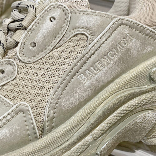 High Quality Luxury Balenciaga Triple-S Sneakers – Style 47043 product detail