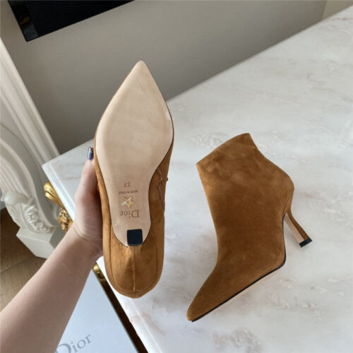 High Quality Luxury Dior Pointed Toe Ankle Booties – Style 00934 product detail