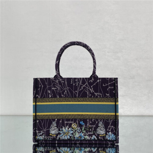 High Quality Luxury Dior Dioramour Book Tote alternate view