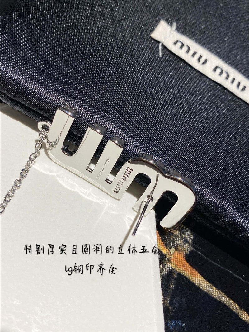 High Quality Luxury Miumiu Crystal Drill Earrings – Style 51183 product detail