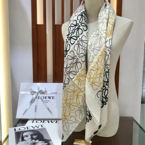 High Quality Luxury Loewe Anagram Scarf In Wool And Cashmere product detail