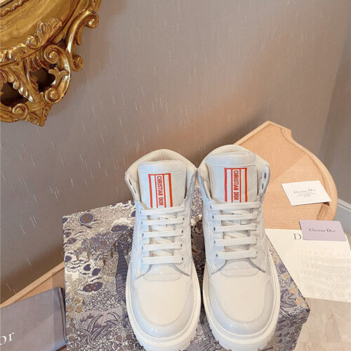 High Quality Luxury Dior High-Top Warmth Sneakers alternate view