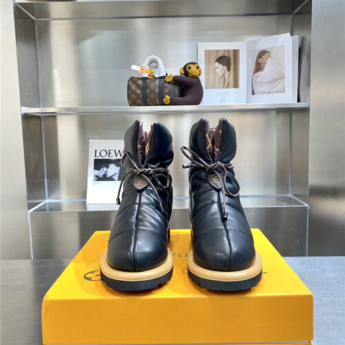 High Quality Luxury Louis Vuitton Down Snow Boots – Style 90819 alternate view