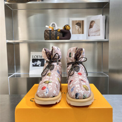 High Quality Luxury Louis Vuitton Down Snow Boots – Style 25283 product detail