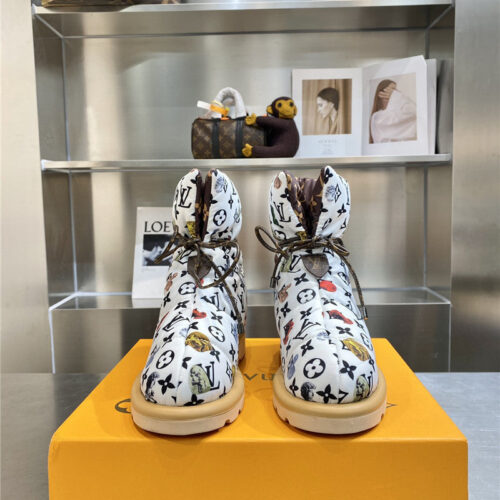 High Quality Luxury Louis Vuitton Down Snow Boots – Style 59747 alternate view