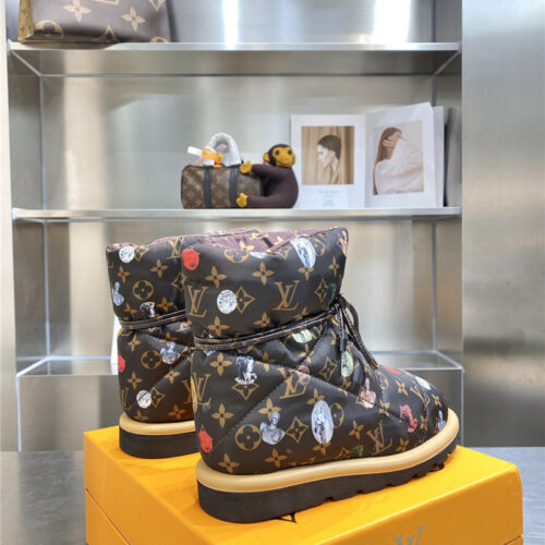 High Quality Luxury Louis Vuitton Down Snow Boots alternate view