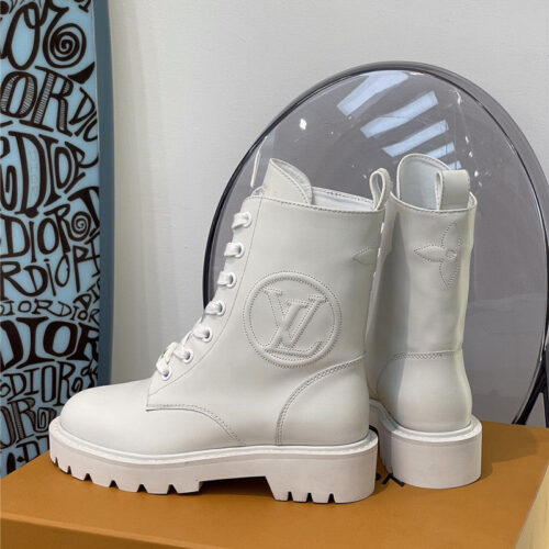 High Quality Luxury Louis Vuitton Flat Boots – Style 51811 product detail