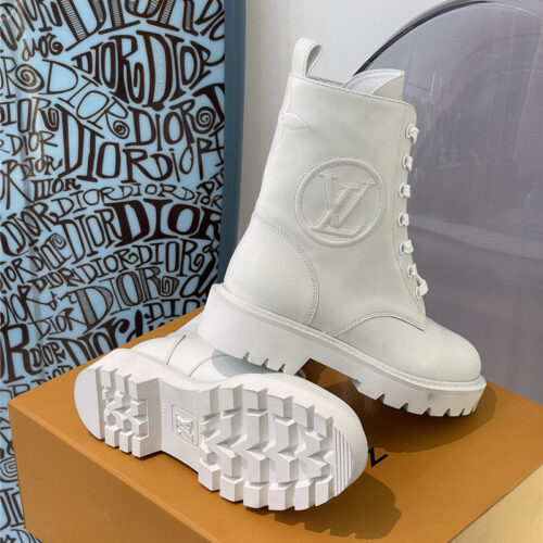 High Quality Luxury Louis Vuitton Flat Boots – Style 51811 product detail