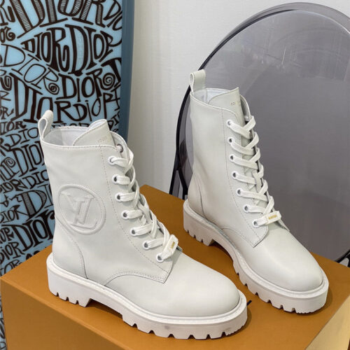 High Quality Luxury Louis Vuitton Flat Boots – Style 51811