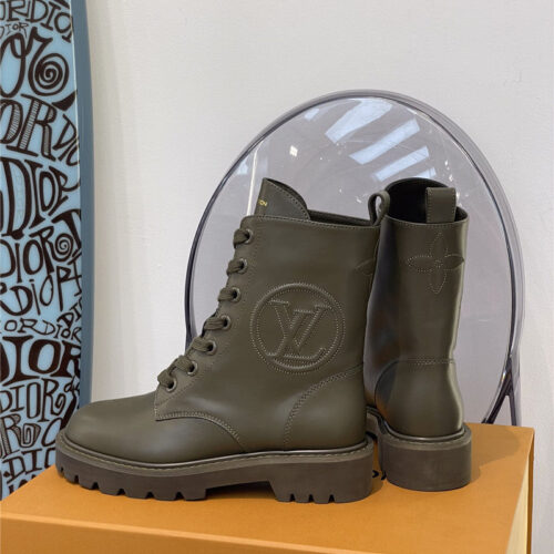 High Quality Luxury Louis Vuitton Flat Boots product detail