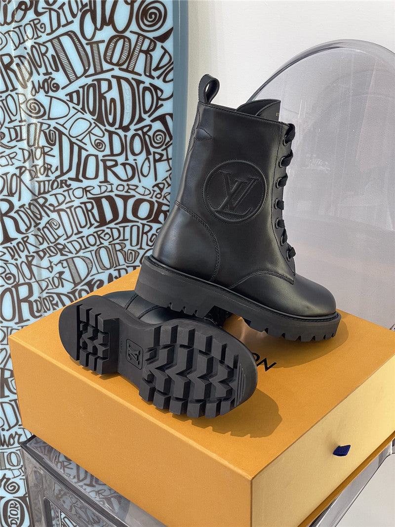 High Quality Luxury Louis Vuitton Flat Boots – Style 84579 product detail
