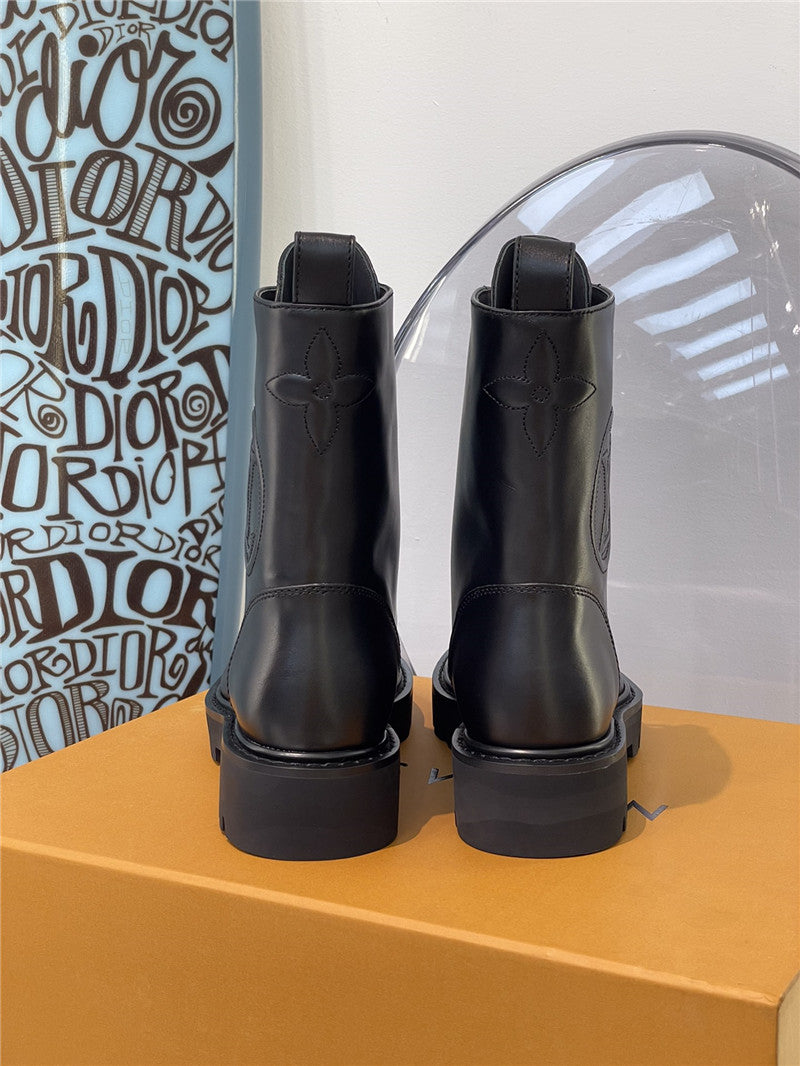 High Quality Luxury Louis Vuitton Flat Boots – Style 84579 product detail