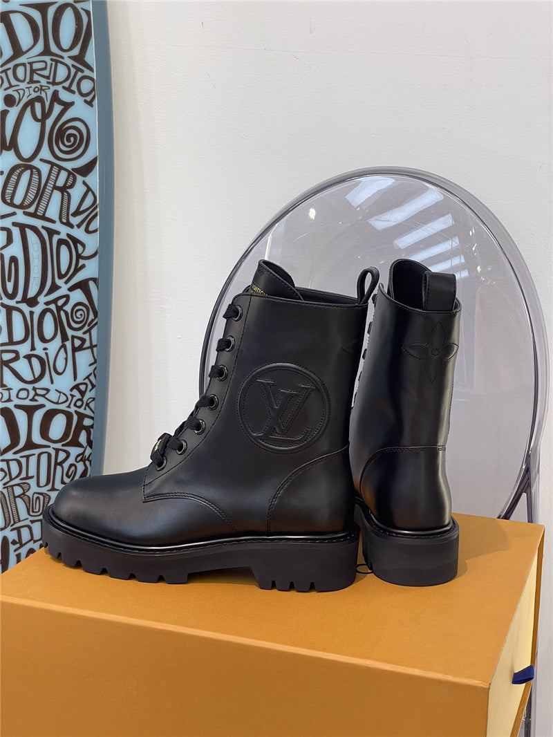 High Quality Luxury Louis Vuitton Flat Boots – Style 84579 product detail
