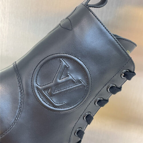 High Quality Luxury Louis Vuitton Flat Boots – Style 84579 product detail