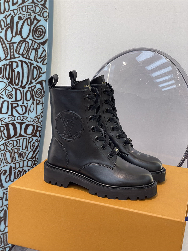 High Quality Luxury Louis Vuitton Flat Boots – Style 84579