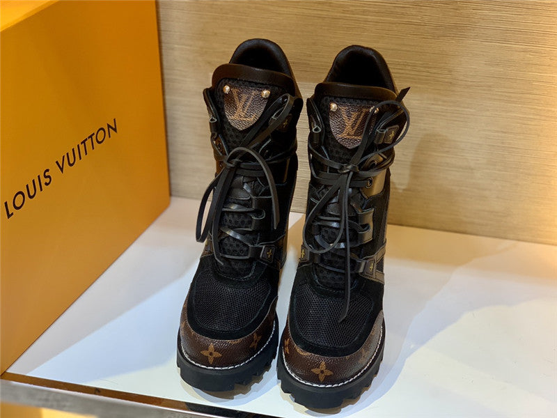 High Quality Luxury Louis Vuitton Leather Thick High-Heeled Martin Boots product detail