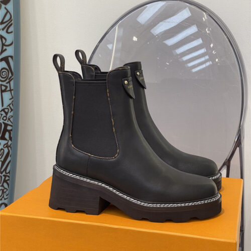 High Quality Luxury Louis Vuitton Classic Chelsea Boots – Style 42307 product detail