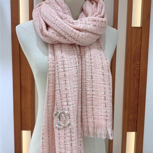 High Quality Luxury Chanel 100% Cashmere Scarf – Style 25023 alternate view