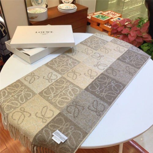High Quality Luxury Loewe Anagram Scarf In Wool And Cashmere – Style 26498 product detail