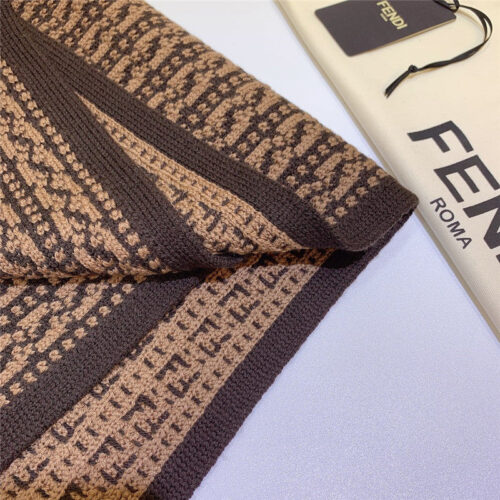 High Quality Luxury Fendi New Wool Yarn Scarf product detail
