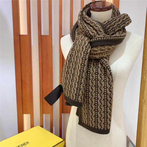 High Quality Luxury Fendi New Wool Yarn Scarf product detail
