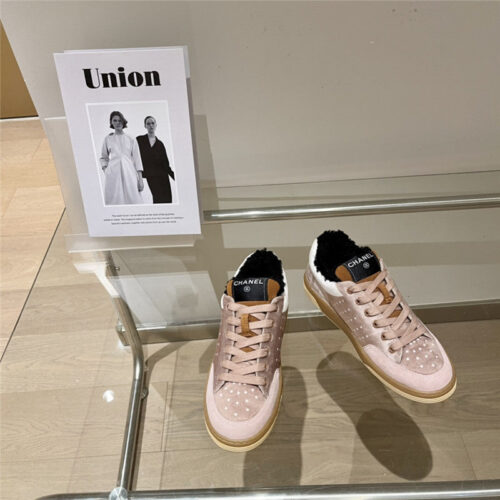 High Quality Luxury Chanel Wool Sneakers – Style 97798 alternate view